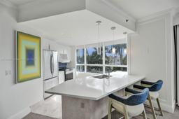 Picture of 4401 Collins Ave # 814, Miami Beach, FL 33140