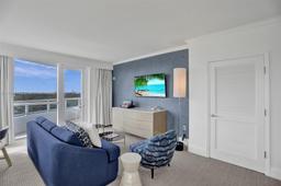 Picture of 4401 Collins Ave # 814, Miami Beach, FL 33140