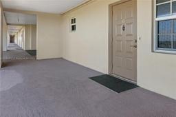 Picture of 3150 N Palm Aire Dr # 805, Pompano Beach, FL 33069