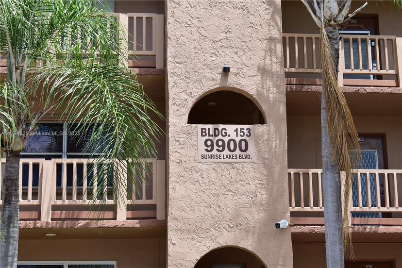 Picture of 9900 Sunrise Lakes Blvd # 309, Sunrise FL 33322