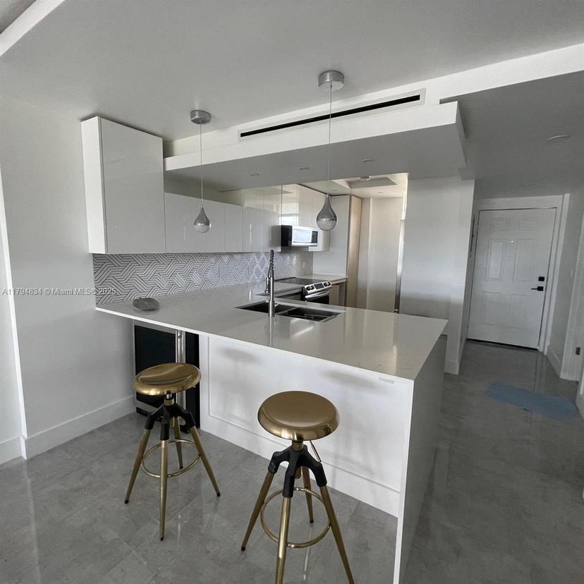 Picture of 2903 N Miami Beach Blvd # 1003, North Miami Beach FL 33160