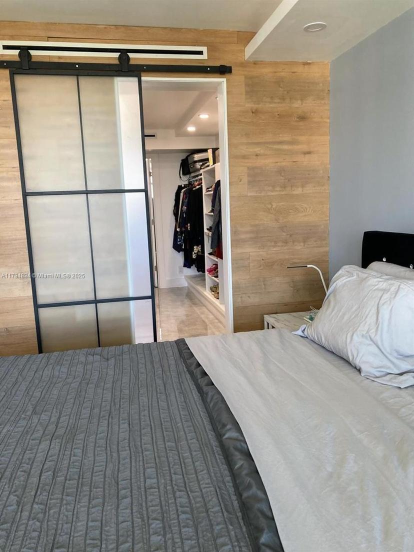 Picture of 2903 N Miami Beach Blvd # 1003, North Miami Beach FL 33160