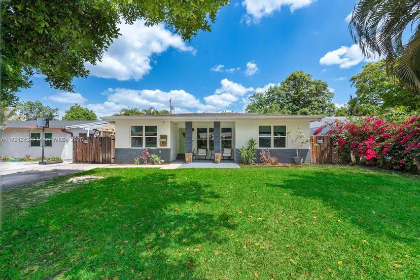 Picture of 6809 SW 12Th St, Pembroke Pines FL 33023