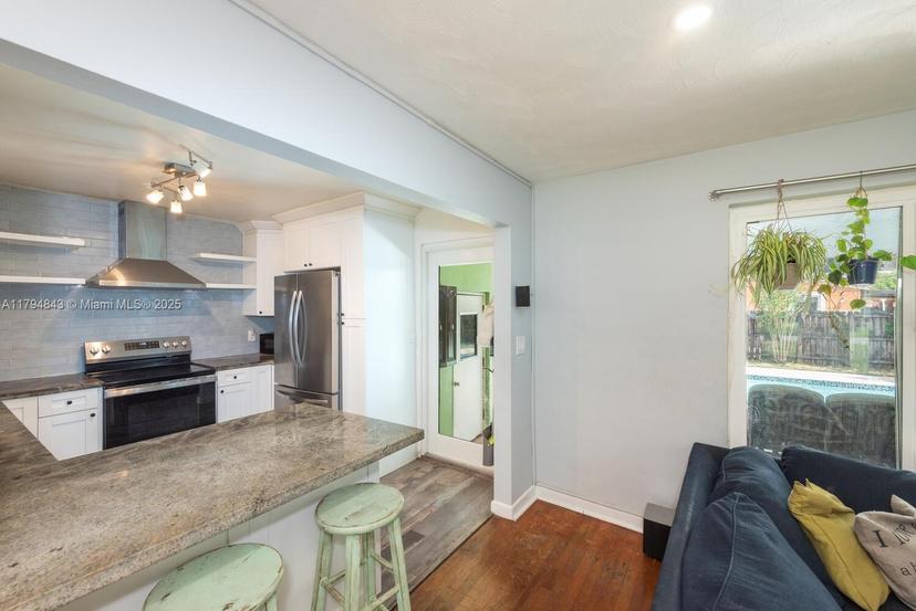 Picture of 6809 SW 12Th St, Pembroke Pines FL 33023