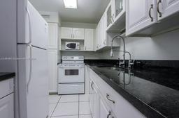 Picture of 3 Island Ave # 07B, Miami Beach, FL 33139