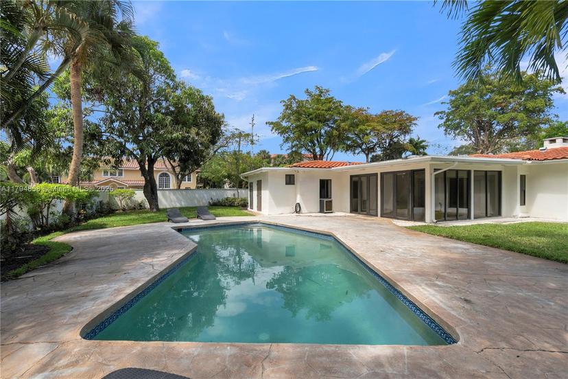 Picture of 549 NE 12Th Ave, Fort Lauderdale FL 33301
