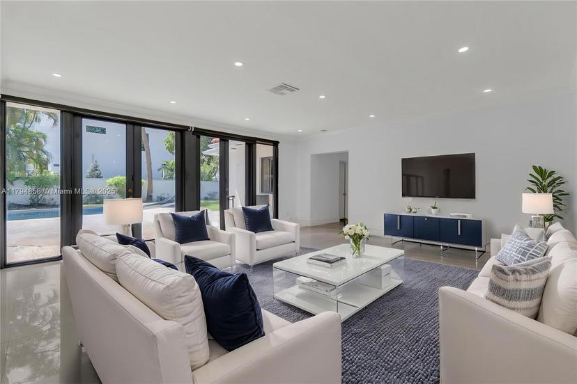 Picture of 549 NE 12Th Ave, Fort Lauderdale FL 33301