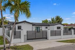 Picture of 2901 Village Green Dr, Miami, FL 33175