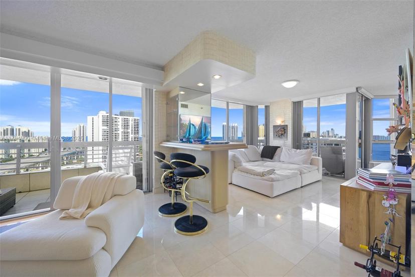 Picture of 3500 Mystic Pointe Drive # 2108, Aventura FL 33180