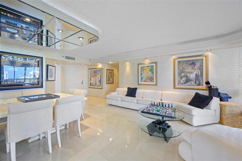 Picture of 3500 Mystic Pointe Drive # 2108, Aventura FL 33180