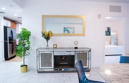 Picture of 170 SE 14Th St # 1605, Miami, FL 33131