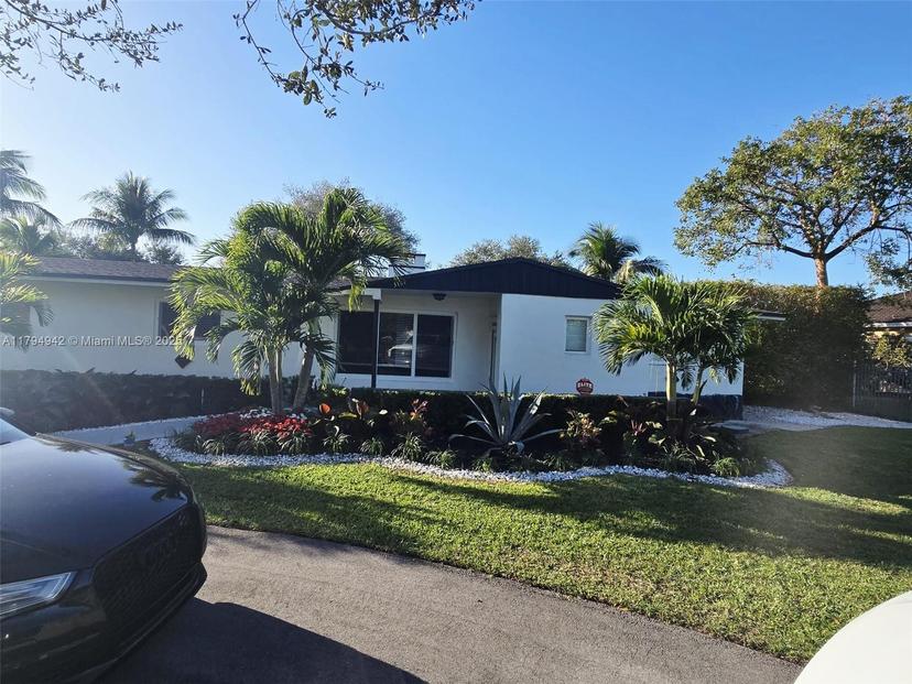 Picture of 15410 SW 272Nd St, Homestead FL 33032