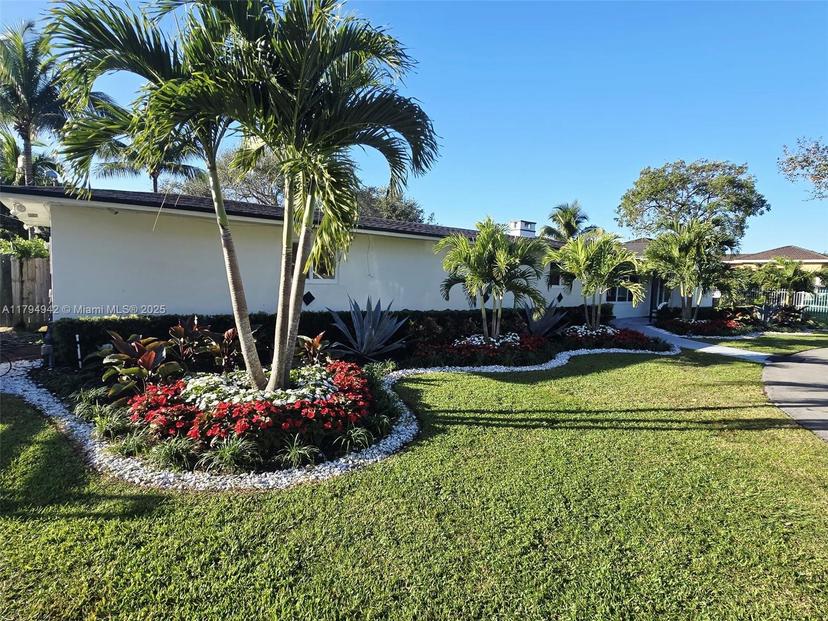 Picture of 15410 SW 272Nd St, Homestead FL 33032