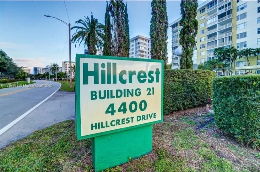 Picture of 4400 Hillcres Dr # B, Hollywood FL 33021