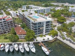 Picture of 3581 E Glencoe St # 207, Miami, FL 33133