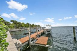 Picture of 3581 E Glencoe St # 207, Miami, FL 33133