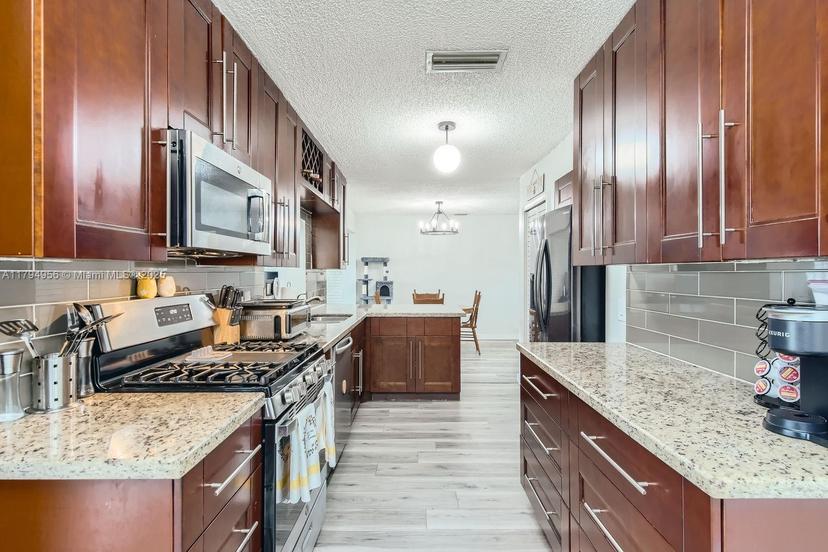 Picture of 4220 NW 114Th Ave, Sunrise FL 33323