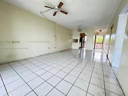 Picture of 285 NE 191St St # 2923, Miami, FL 33179