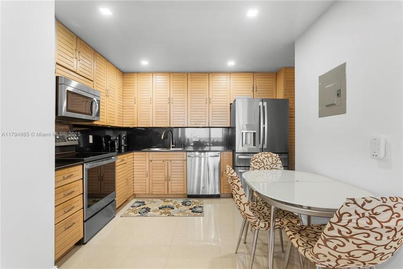 Picture of 2101 S Ocean Dr # 1001, Hollywood FL 33019