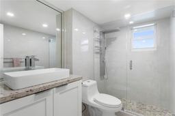 Picture of 2101 S Ocean Dr # 1001, Hollywood, FL 33019