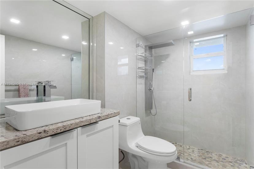 Picture of 2101 S Ocean Dr # 1001, Hollywood FL 33019