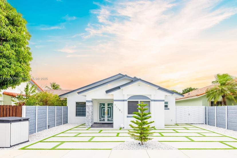 Picture of 14354 SW 113Th Ter, Miami FL 33186
