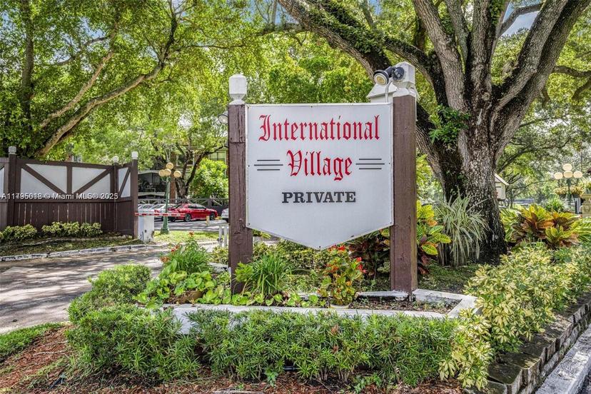 Picture of 3650 Inverrary Dr # 3P, Lauderhill FL 33319