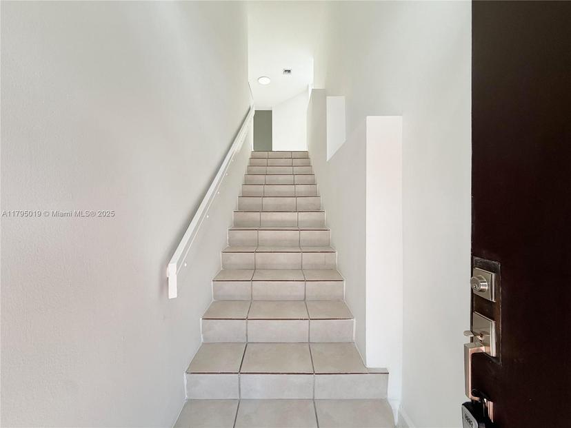 Picture of 9745 NW 48Th Ter # 326, Doral FL 33178