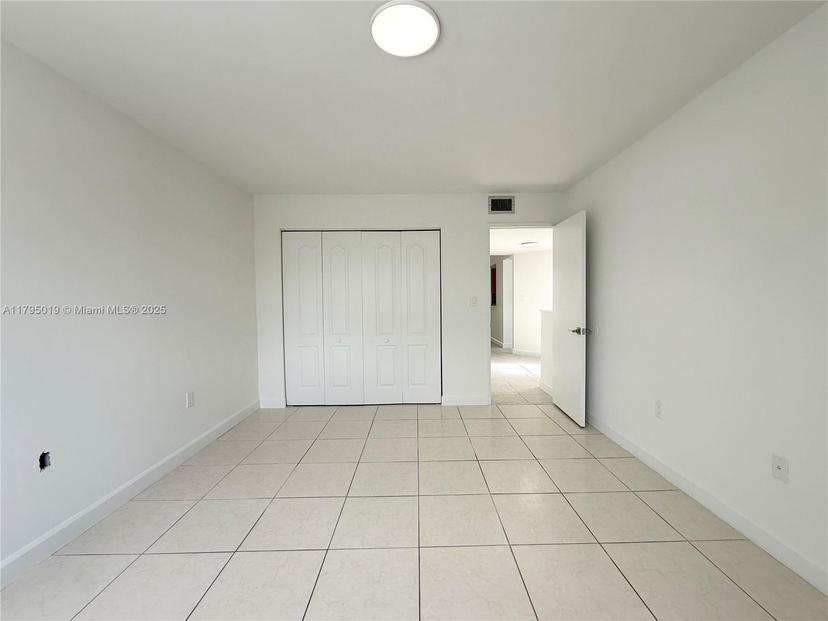 Picture of 9745 NW 48Th Ter # 326, Doral FL 33178