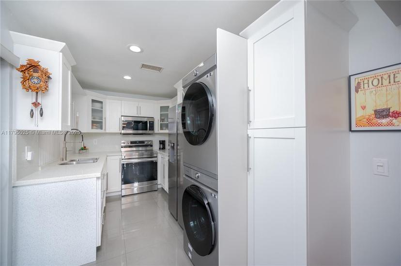 Picture of 6268 NW 170Th Ter, Hialeah FL 33015