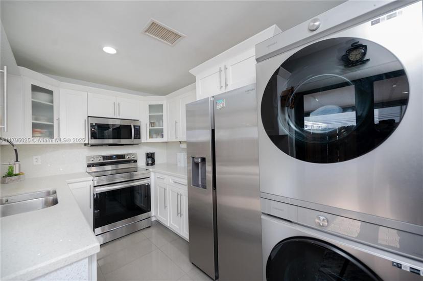 Picture of 6268 NW 170Th Ter, Hialeah FL 33015