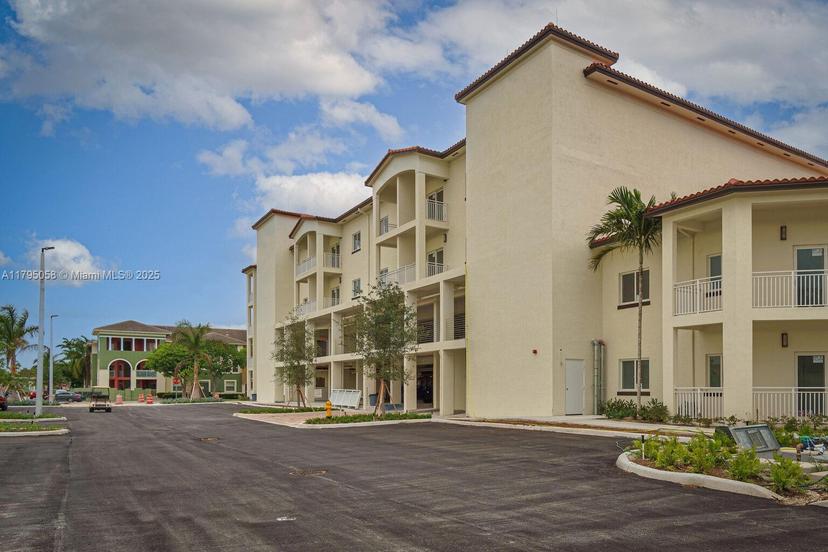 Picture of 10950 NW 82Nd St # 115, Doral FL 33178