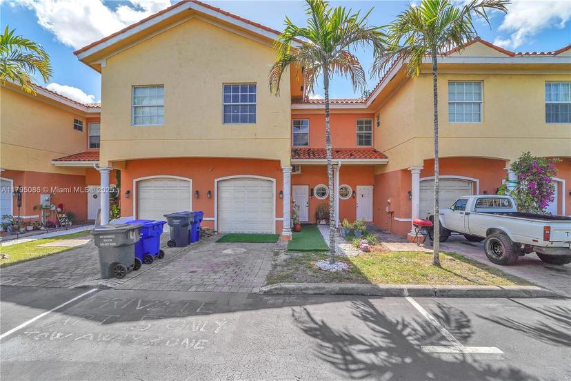 Picture of 2307 Washington St # 5, Hollywood FL 33020
