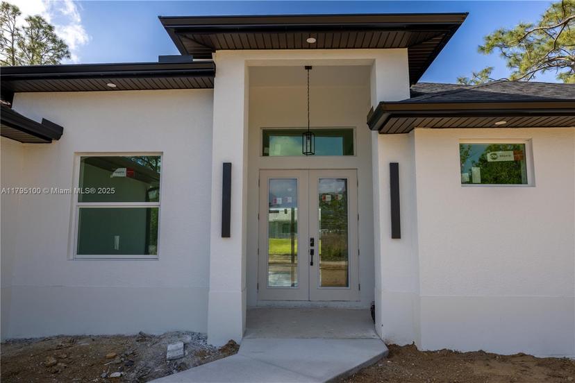 Picture of 3111 W 17Th St W, Lehigh Acres FL 33971