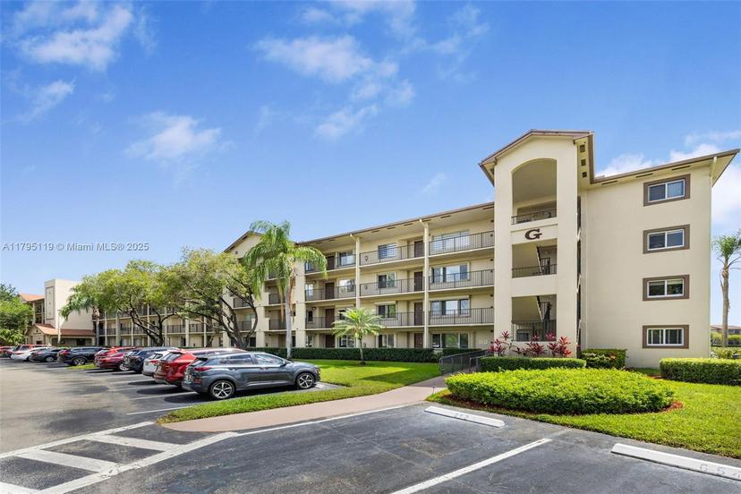 Picture of 1351 SW 141St Ave # 313G, Pembroke Pines FL 33027