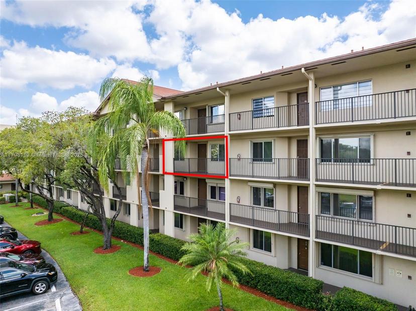 Picture of 1351 SW 141St Ave # 313G, Pembroke Pines FL 33027