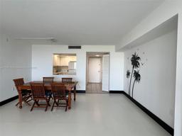 Picture of 20515 E Country Club Dr # 649, Aventura, FL 33180