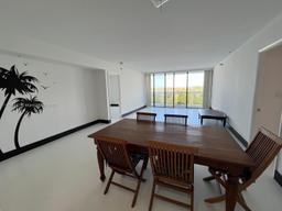 Picture of 20515 E Country Club Dr # 649, Aventura, FL 33180