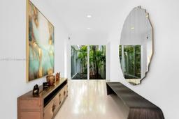 Picture of 10400 Old Cutler Rd, Coral Gables, FL 33156