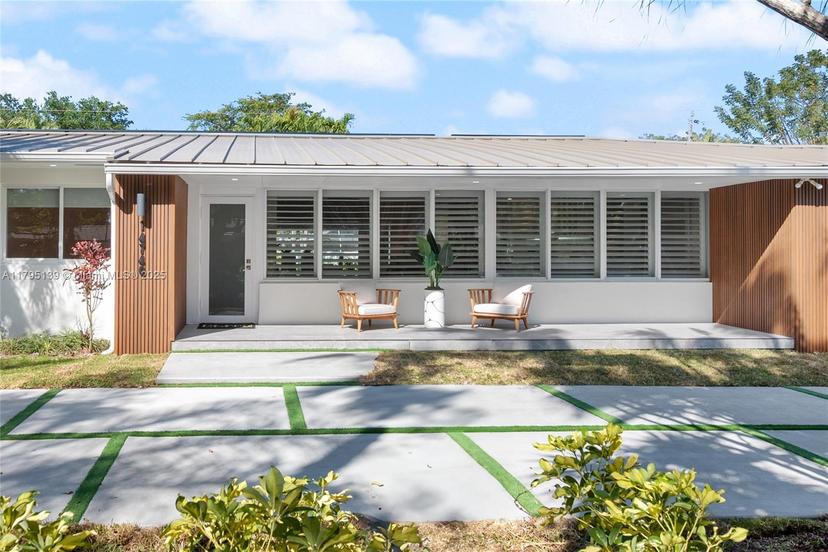 Picture of 14740 SW 83Rd Pl, Palmetto Bay FL 33158