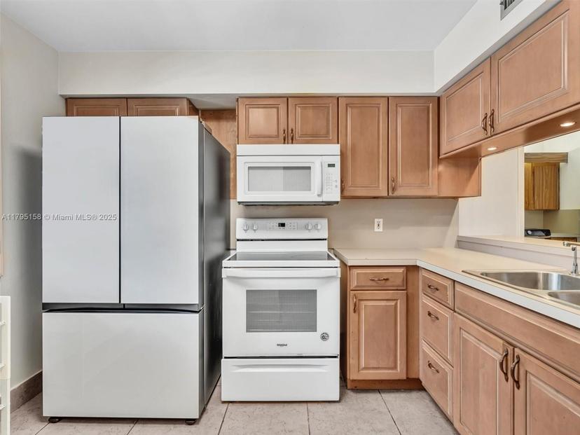 Picture of 6061 Balboa Cir # 104, Boca Raton FL 33433