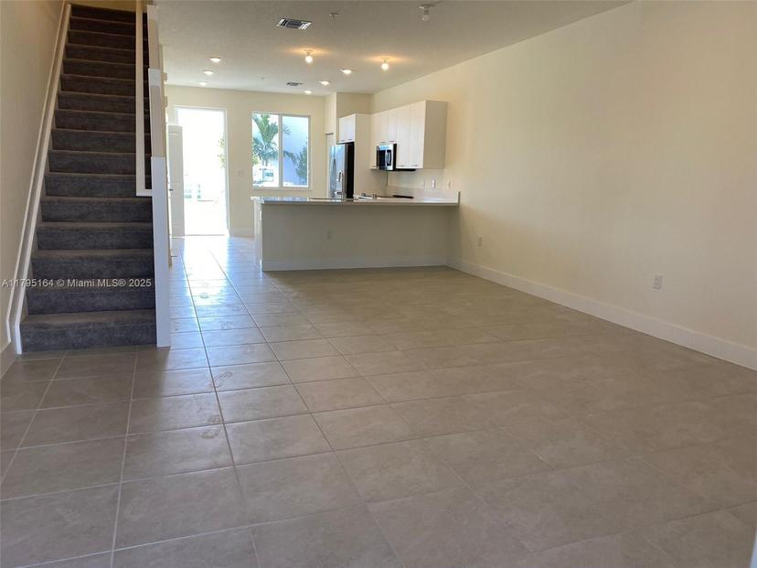 Picture of 10250 NW 66Th St # 103, Doral FL 33178