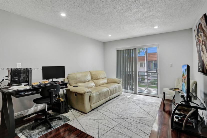 Picture of 7610 Stirling Rd # 207C, Davie FL 33024