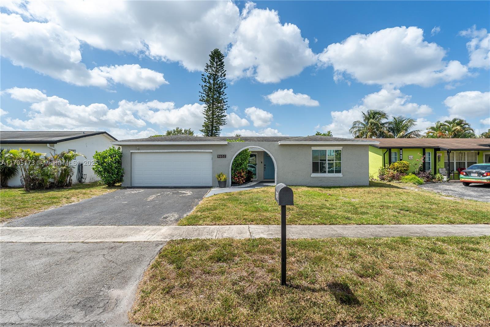Picture of 9652 NW 19Th Pl, Sunrise, FL 33322