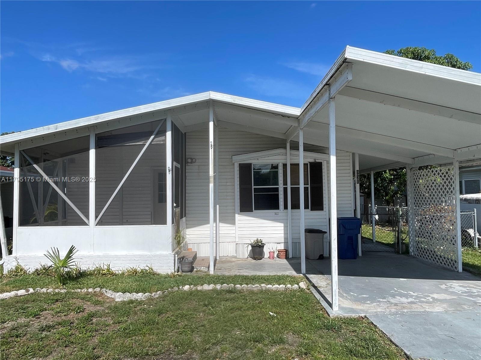 Picture of 19800 SW 180Th Ave Unit 51, Miami, FL 33187