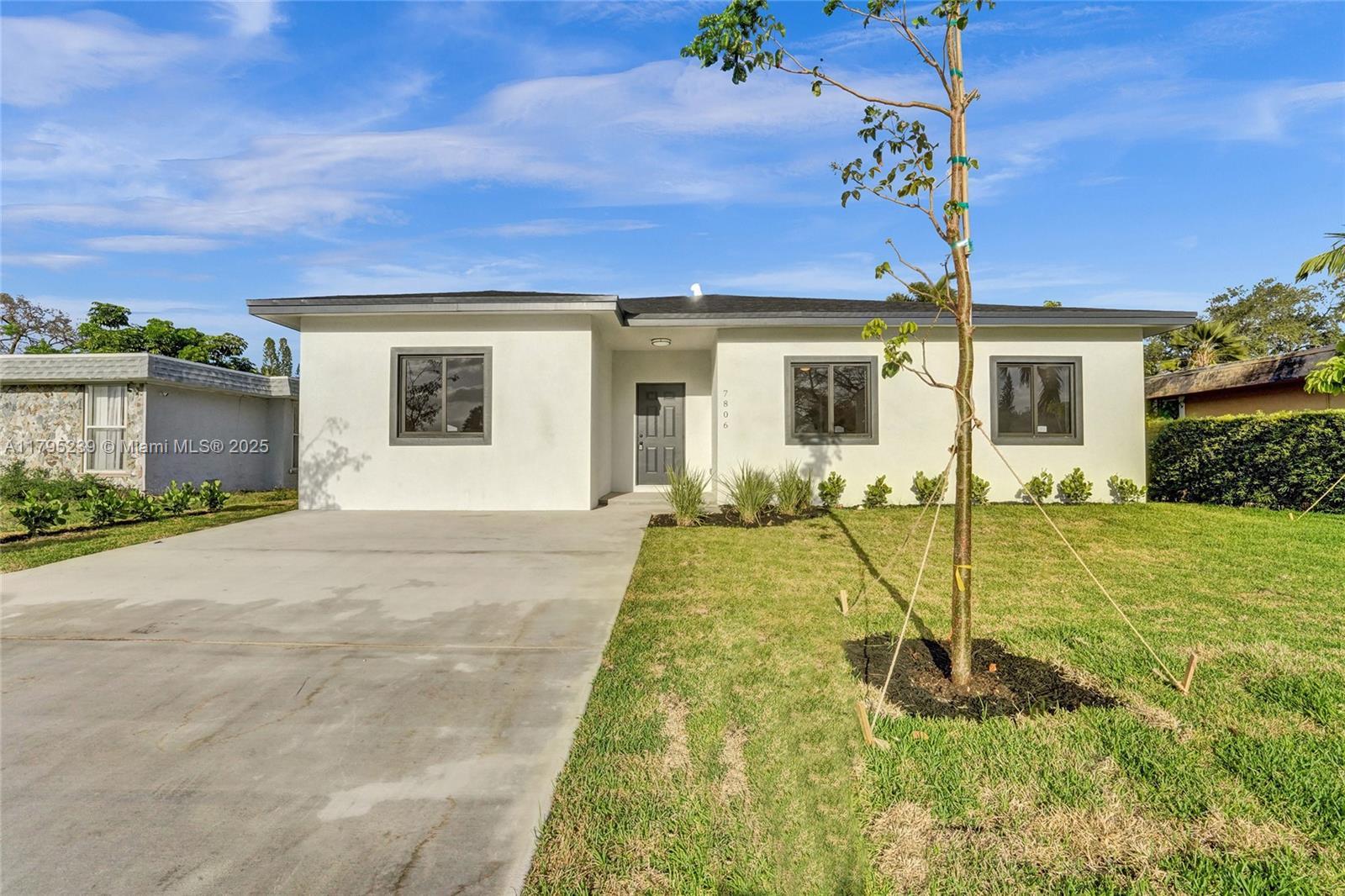 Picture of 7806 NW 68Th Ave, Tamarac, FL 33321