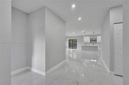 Picture of 7806 NW 68Th Ave, Tamarac, FL 33321