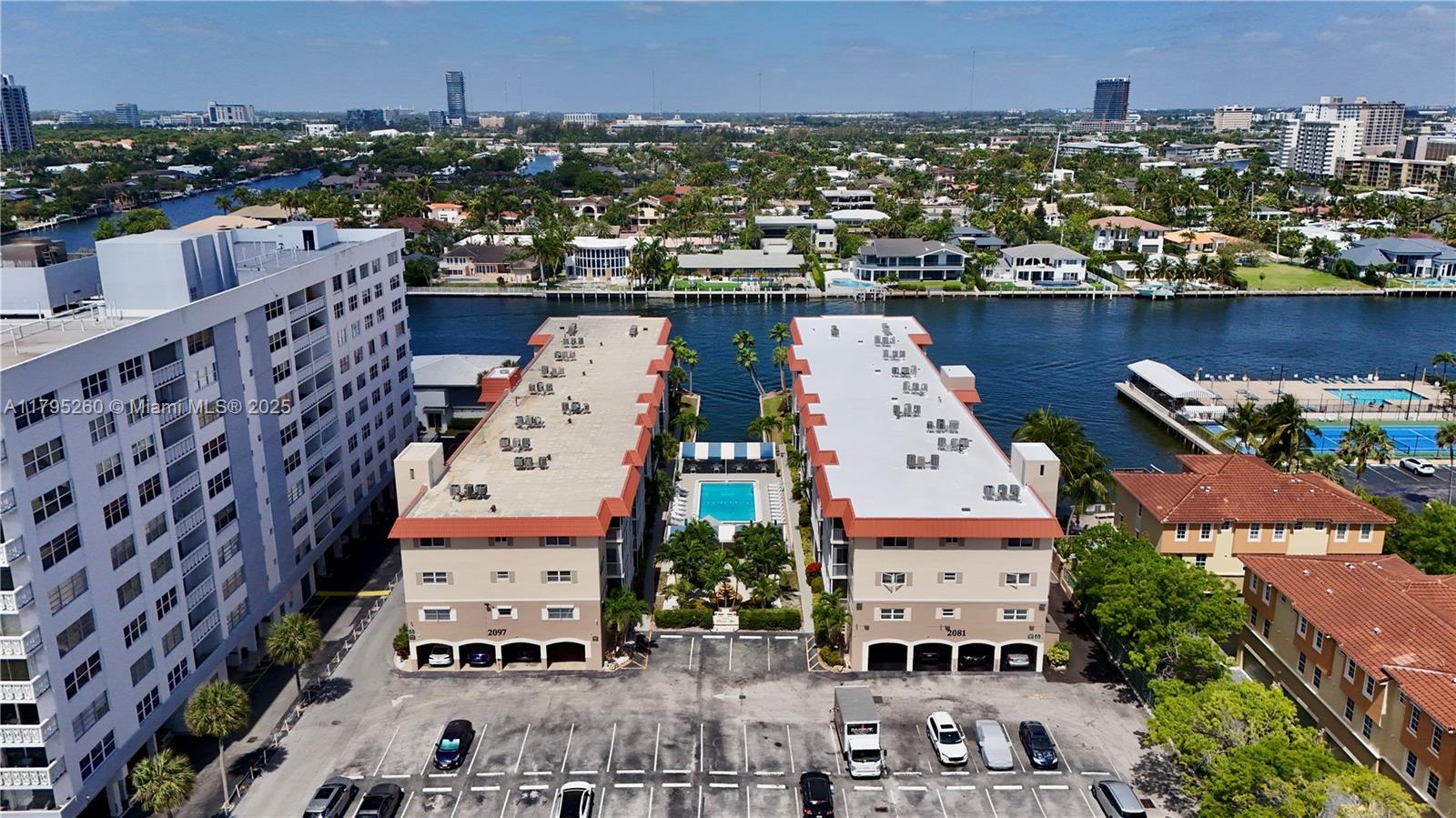 Picture of 2081 S Ocean Dr # 210, Hallandale Beach, FL 33009
