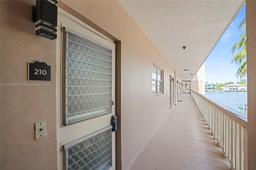 Picture of 2081 S Ocean Dr # 210, Hallandale Beach, FL 33009