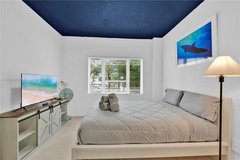 Picture of 255 W 24Th St # 302, Miami Beach FL 33140